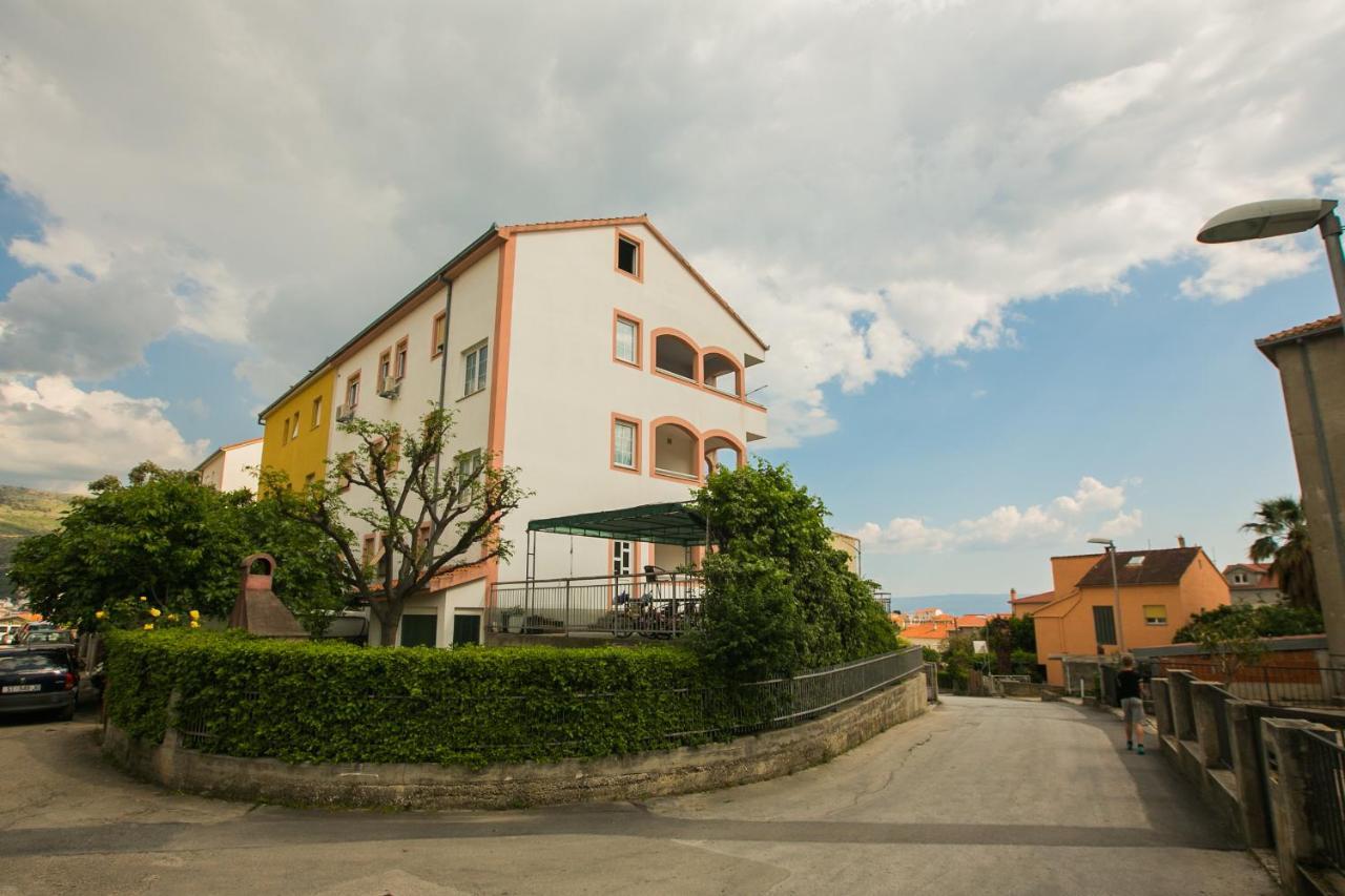 Lotus Apartman Split Exteriör bild