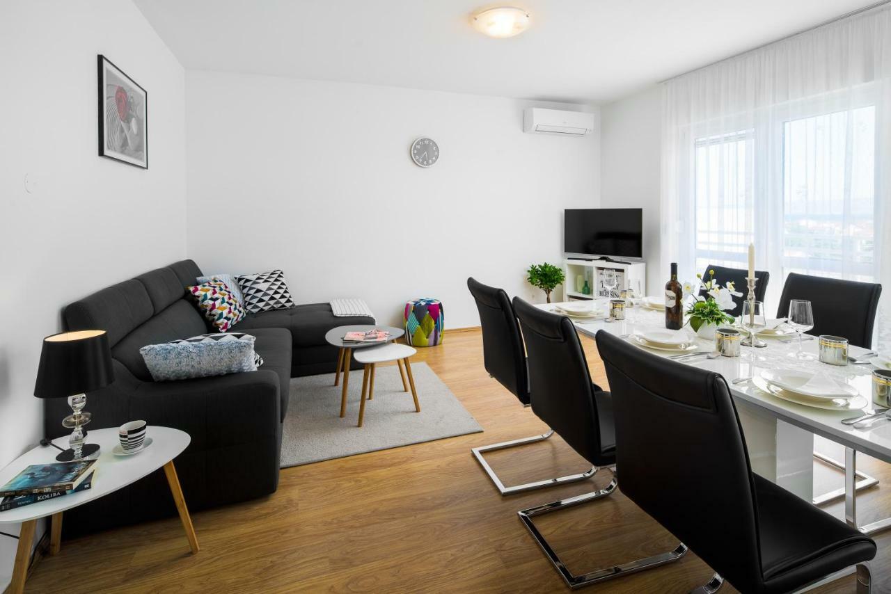 Lotus Apartman Split Exteriör bild