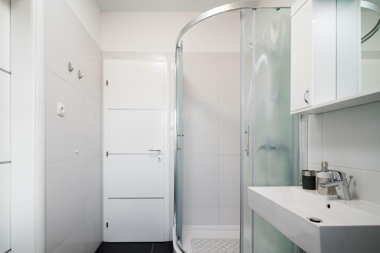 Lotus Apartman Split Exteriör bild