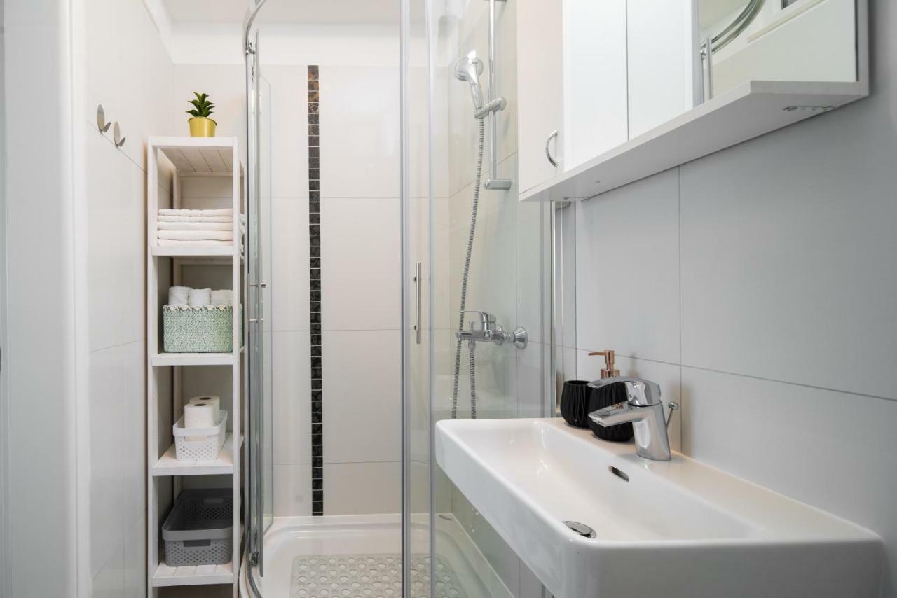Lotus Apartman Split Exteriör bild