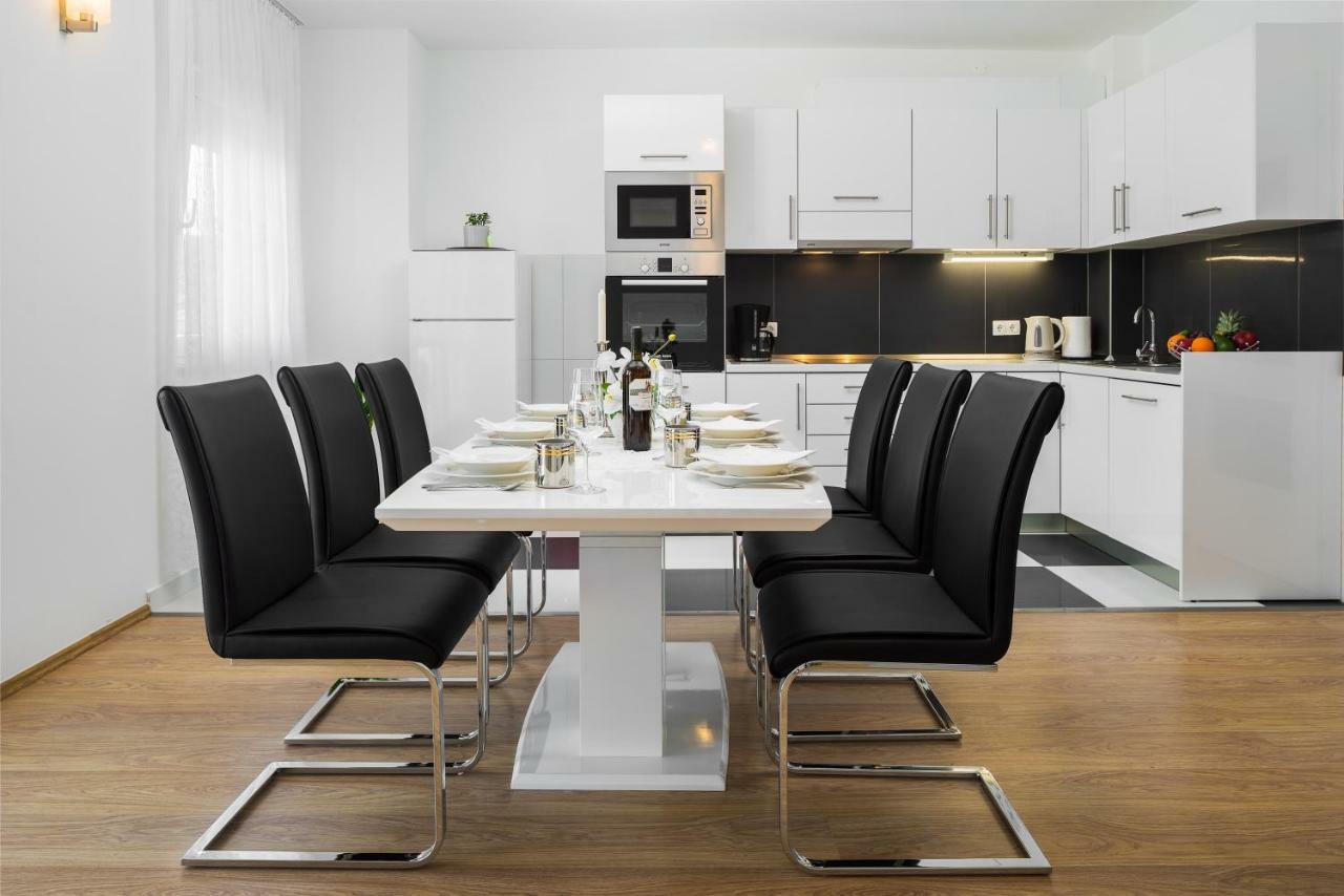 Lotus Apartman Split Exteriör bild